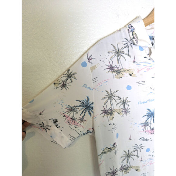 Denim & Flower Ricky Singh Hawaiian Button Down Shirt Men Size Small Vacation - Picture 5 of 11